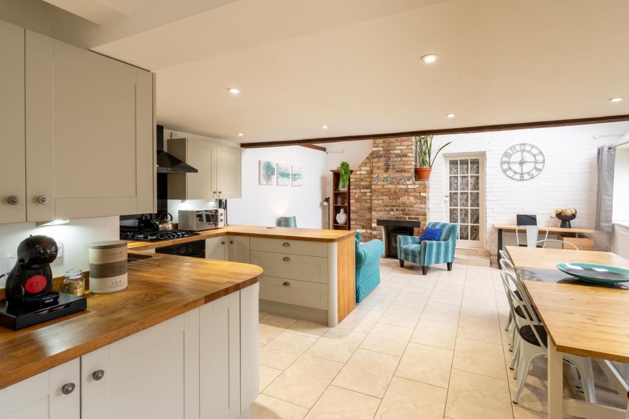 Colthorn Farm Cottage By Aryas Properties - 牛津 外观 照片